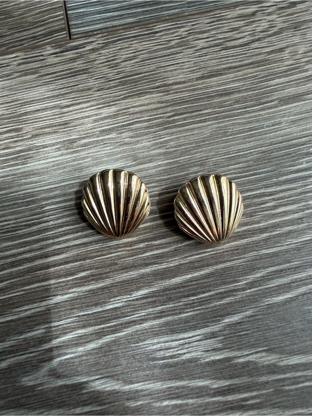 Gold Shell-Style Clip Earrings - Women's Accessories